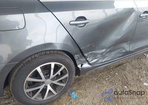 2018 Volkswagen Jetta 1.4T Se/1.4T Wolfsburg Edition z USA, uszkodzony, nr VIN 3VWDB7AJ9JM258590